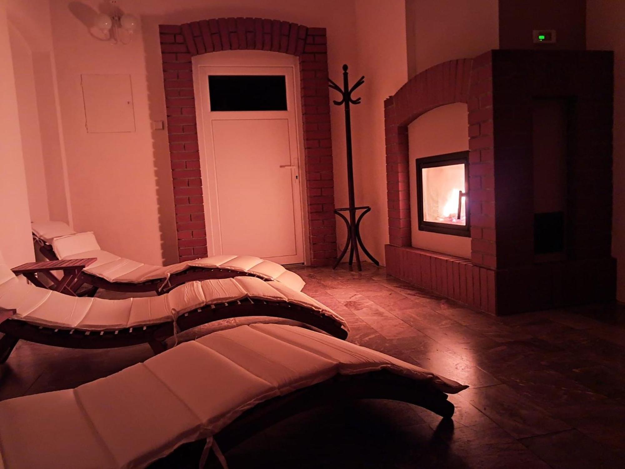 Szwajcarka Willa Z Sauna I Jacuzzi Kudowa-Zdrój Buitenkant foto