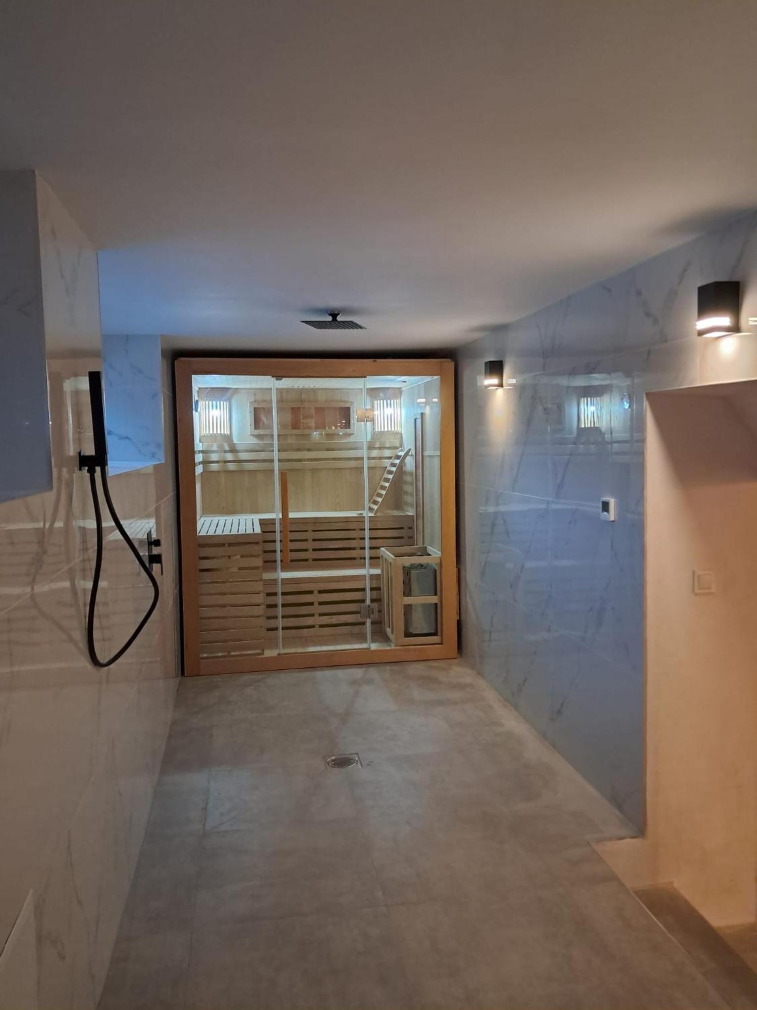 Szwajcarka Willa Z Sauna I Jacuzzi Kudowa-Zdrój Buitenkant foto