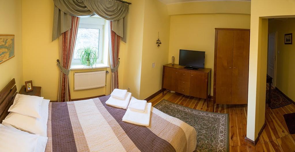 Szwajcarka Willa Z Sauna I Jacuzzi Kudowa-Zdrój Buitenkant foto